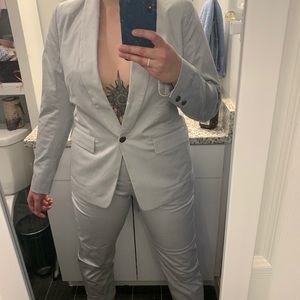 Women’s/Androgynous Suit